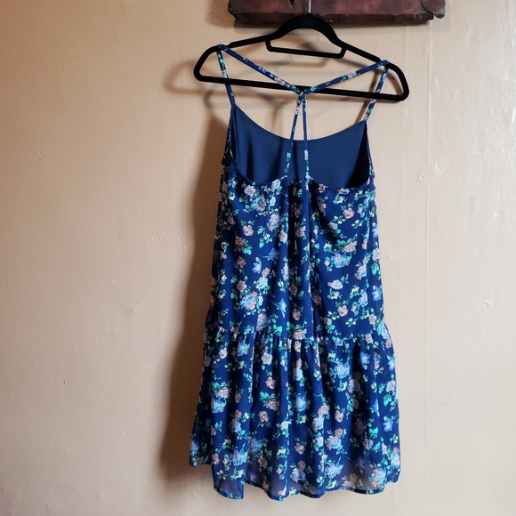 Hem & Thread Blue Floral Strappy Halter Dress LG - Picture 3 of 8